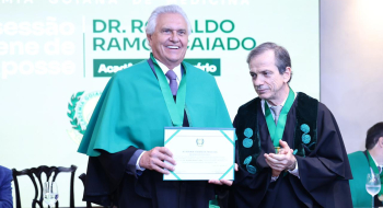 Novo imortal da Academia Goiana de Medicina, Caiado defende classe e prega saúde pública de qualidade
